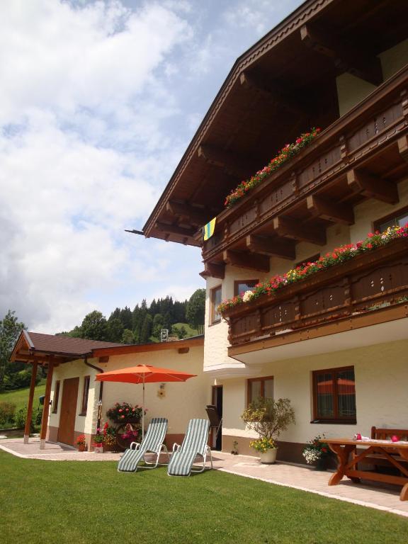 Апартаменты Haus Zirmblick Зальбах-Хинтерглемм Экстерьер фото